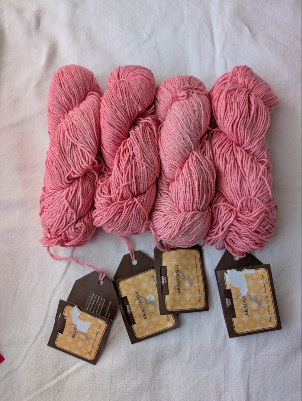 Araucania Ulmo Solid Pink Hand-dyed Cotton Yarn - 3 Skeins + 1 Skein Damaged - Picture 8 of 12